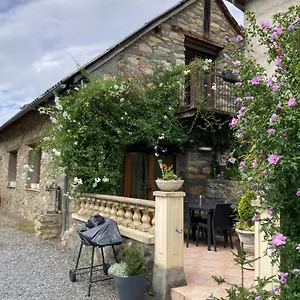 https://les-trois-monts.midi-pyreneeshotels.com